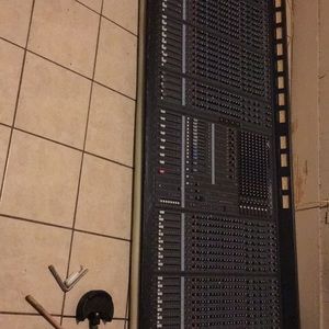 Mixing board 40 channel Yamaha m 3000A thousand